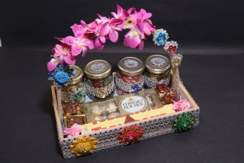 Hamper 24